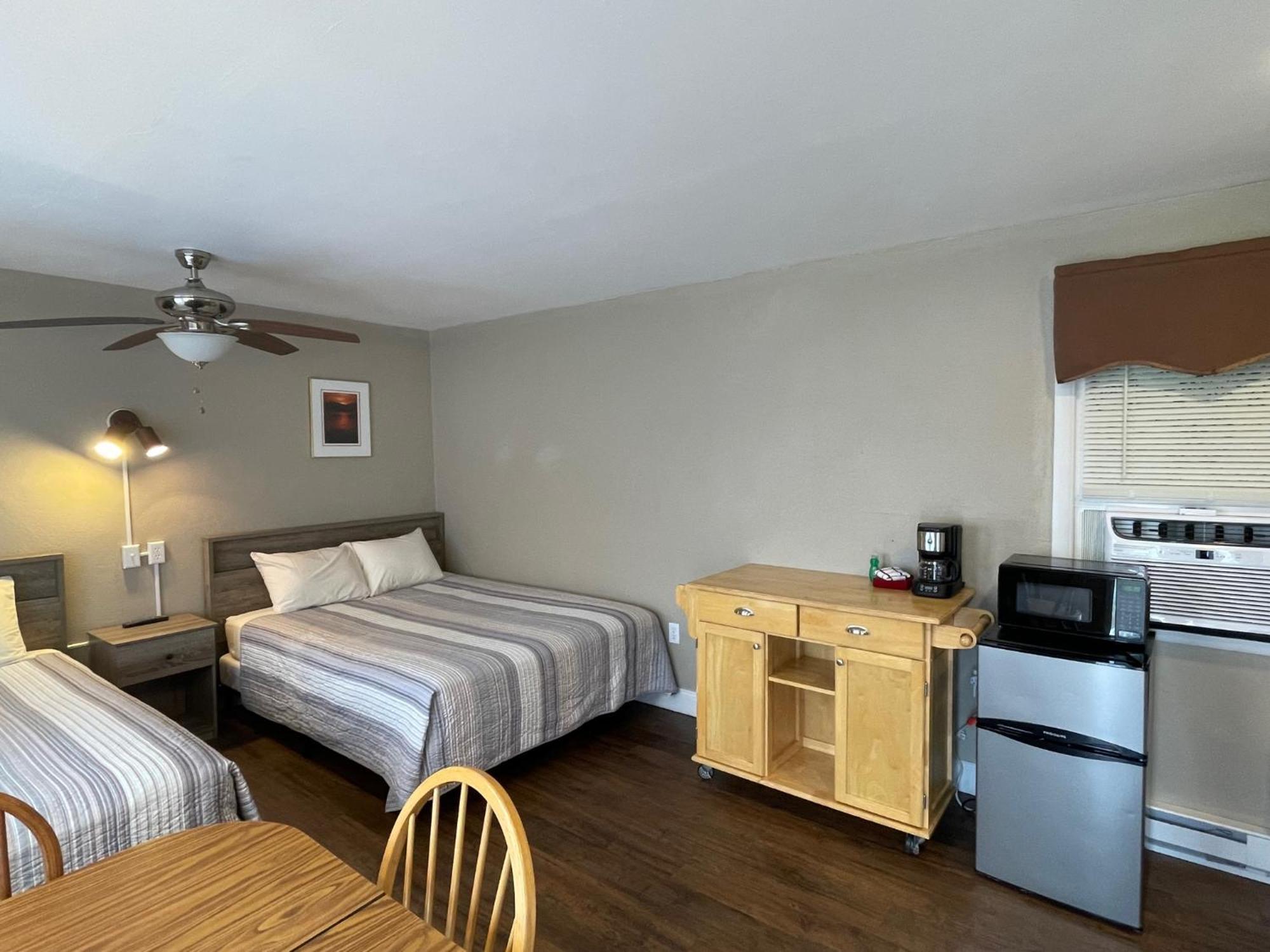 Hill View Motel And Cottages بحيرة جورج المظهر الخارجي الصورة