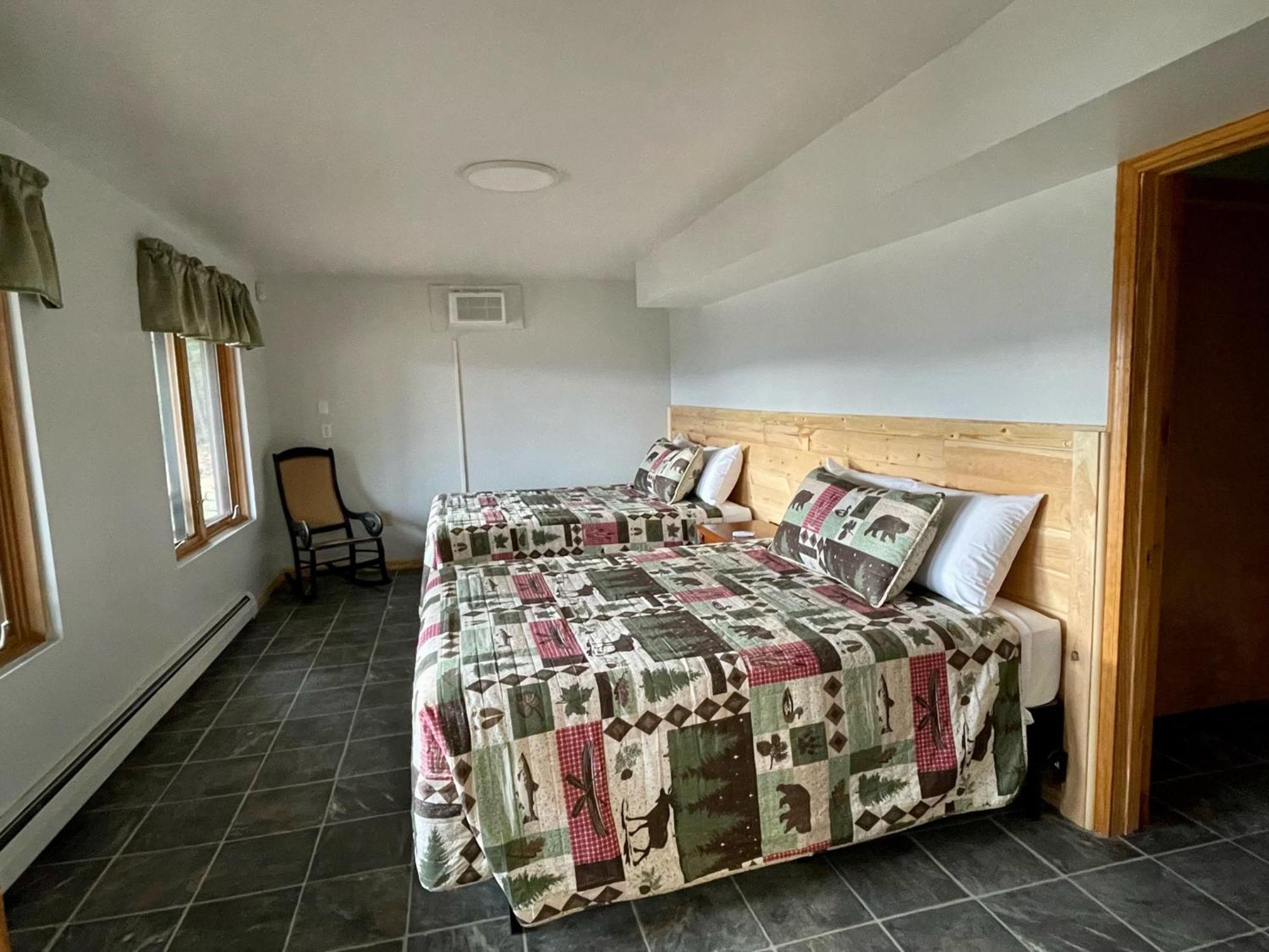 Hill View Motel And Cottages بحيرة جورج الغرفة الصورة