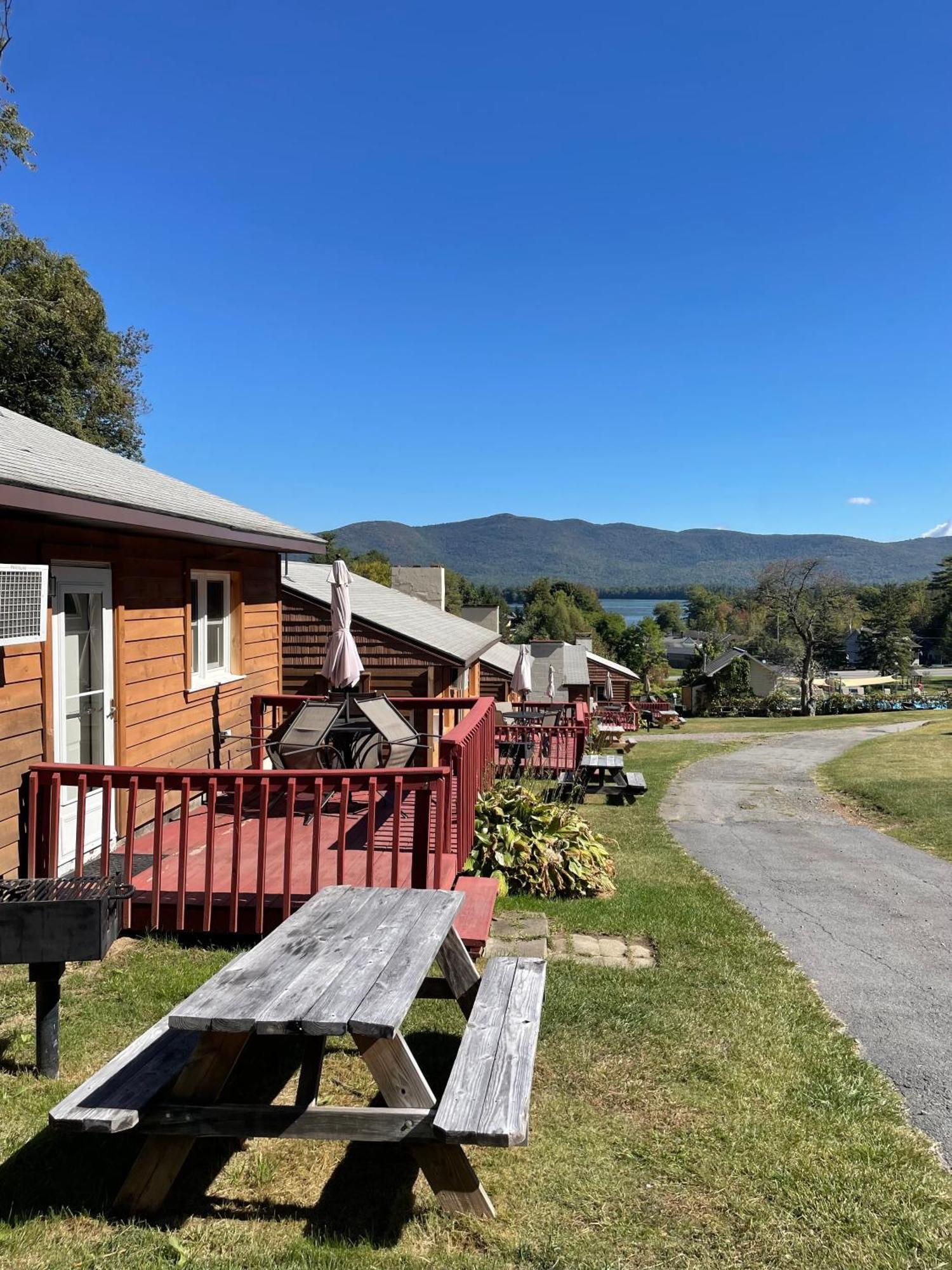 Hill View Motel And Cottages بحيرة جورج المظهر الخارجي الصورة